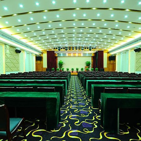 Guangzhou Junshan Hotel - Shuttle Bus For Canton Fair Kültér fotó