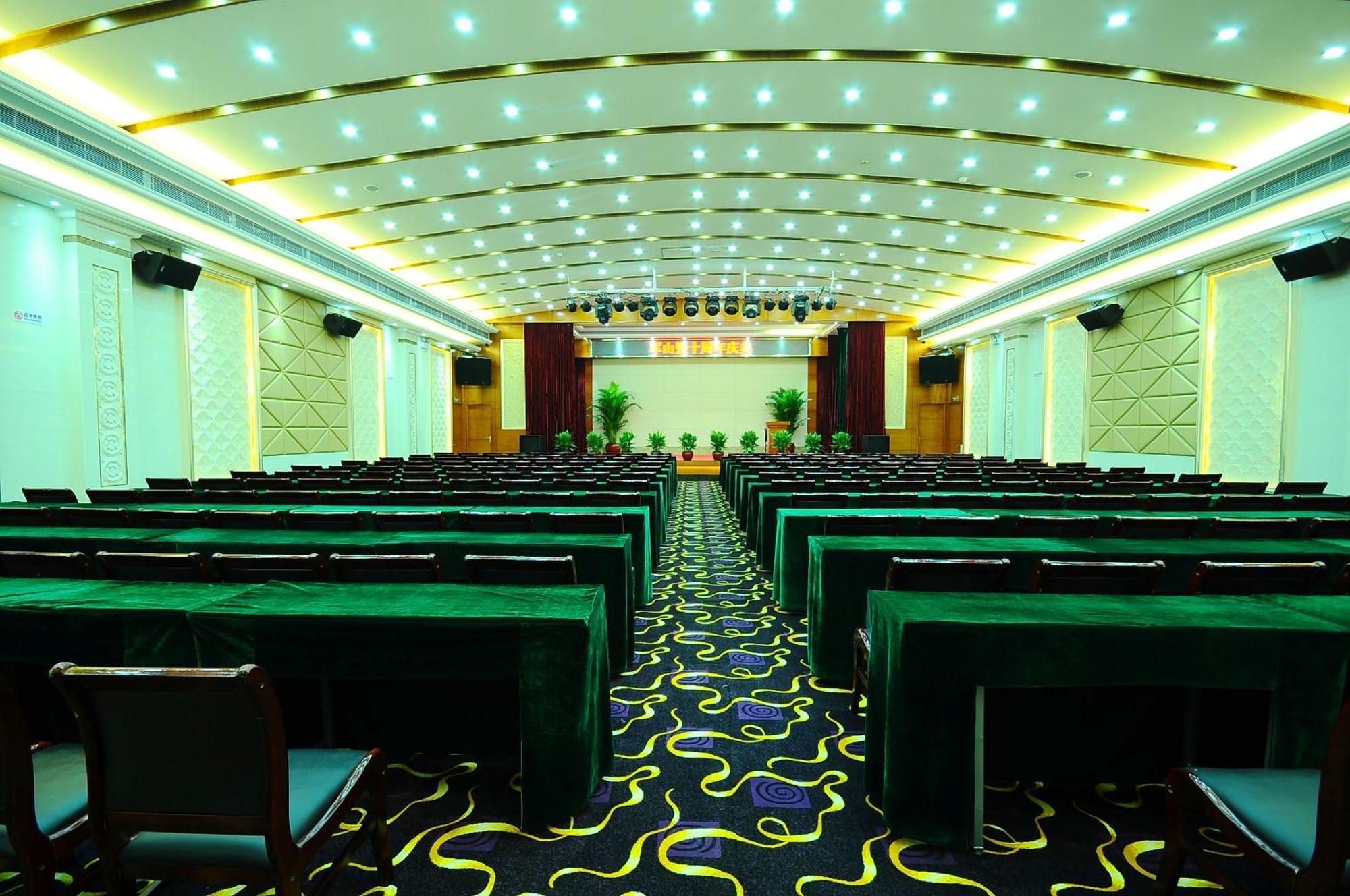 Guangzhou Junshan Hotel - Shuttle Bus For Canton Fair Kültér fotó