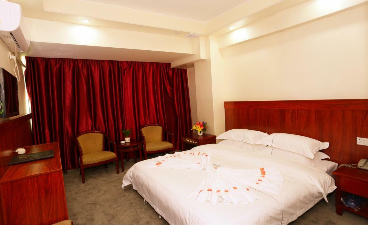 Guangzhou Junshan Hotel - Shuttle Bus For Canton Fair Kültér fotó