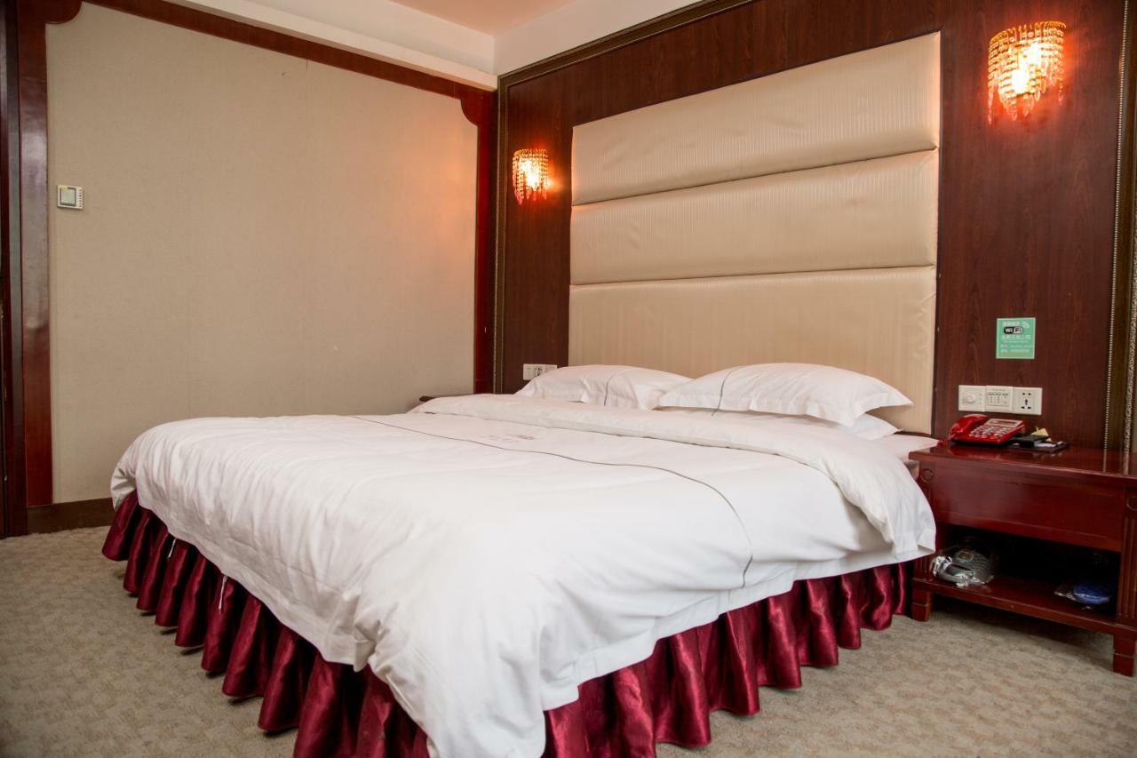 Guangzhou Junshan Hotel - Shuttle Bus For Canton Fair Kültér fotó